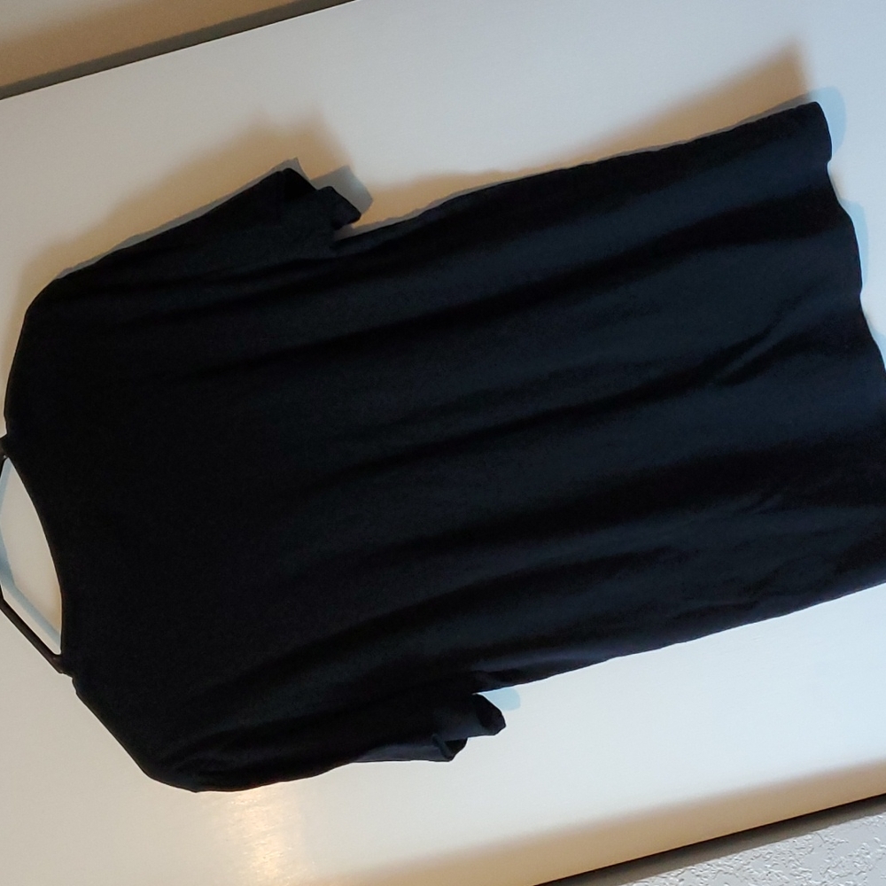 Guess Men's Tee Shirt - Picture 6 of 6